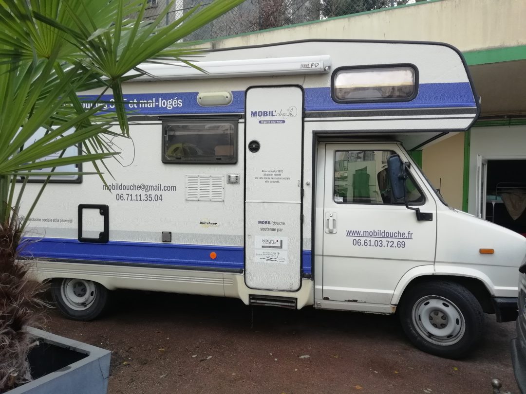 Mobil’douche, la salle de bains qui se déplace !