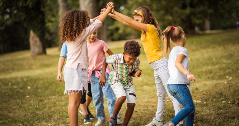 Ces associations qui mettent l’éducation à l’honneur